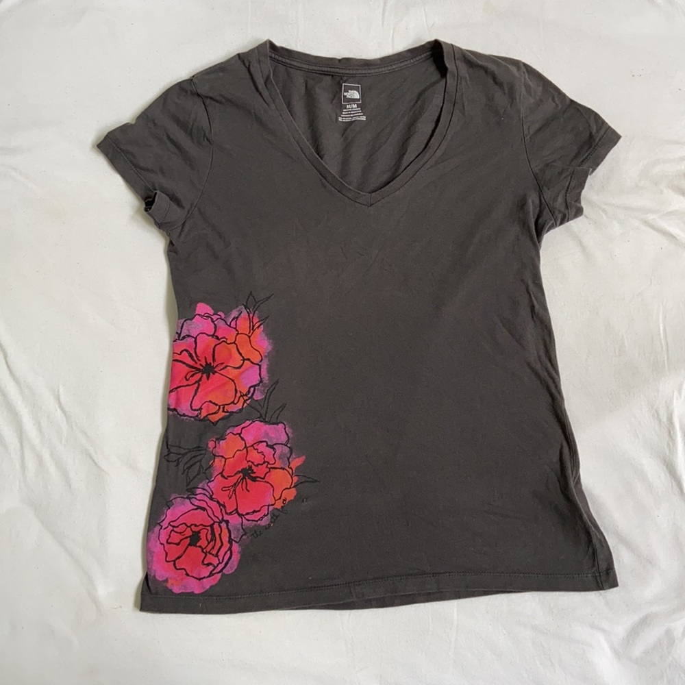 North Face cotton tee with painted on detail